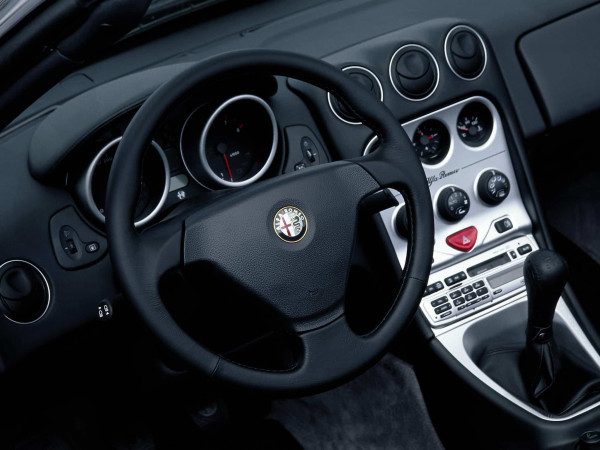 Alfa Romeo Spider 1998-2003 - planche de bord