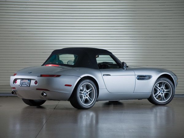 BMW Z8 2000-2002 version US vue AR avec capote - photo : auteur inconnu