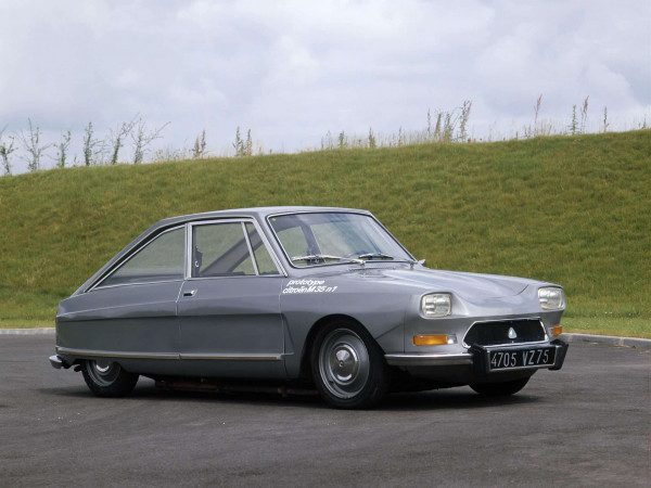 Citroën M35 1969-1971 vue AV - photo Citroën