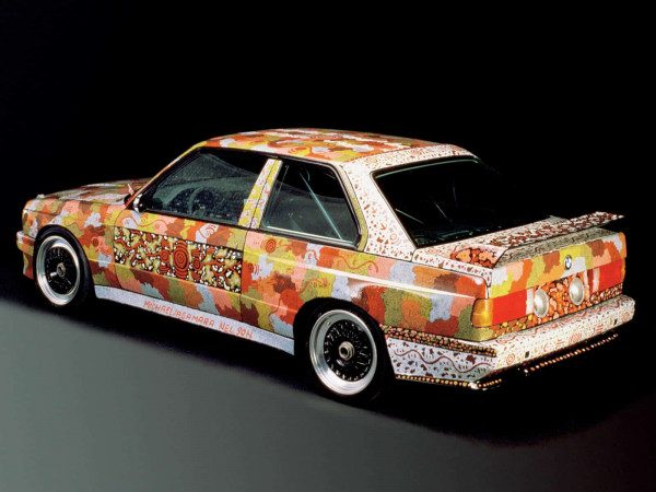 BMW M3 E30 Art Car by Michael Jagamar Nelson 1989 vue AR - photo BMW