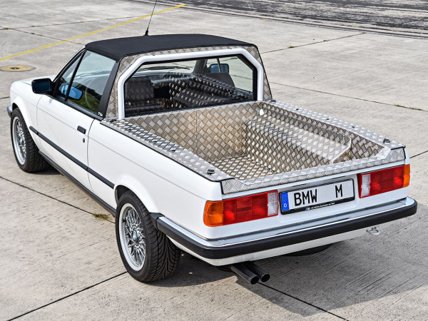 BMW M3 E30 pick up 1986 vue AR - photo BMW