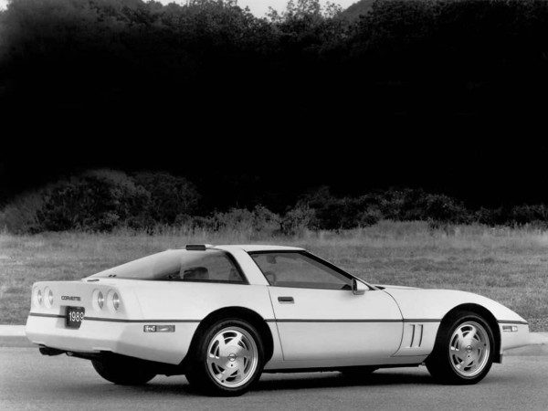 Chevrolet Corvette Sport Coupe MY 1989 vue AR - photo Chevrolet