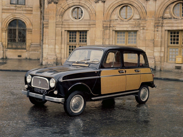 Renault 4 Parisienne vue AV 1963-1967 - photo Renault