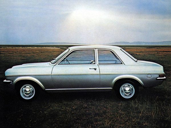 Vauxhall Viva HC berline 2p 1970-1979 profil - photo Vauxhall