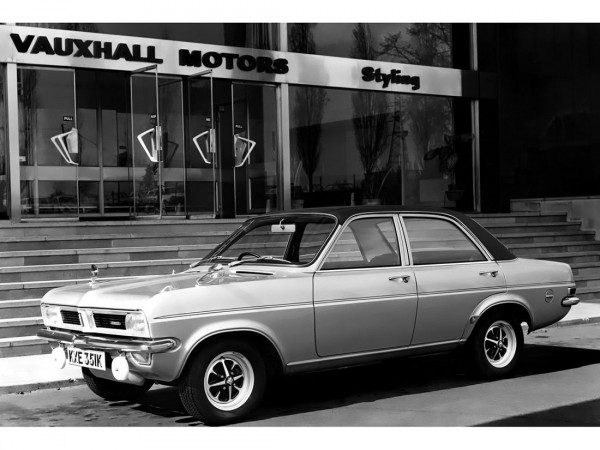 Vauxhall Viva HC berline 4p 2300 1972-1973 vue AV - photo Vauxhall