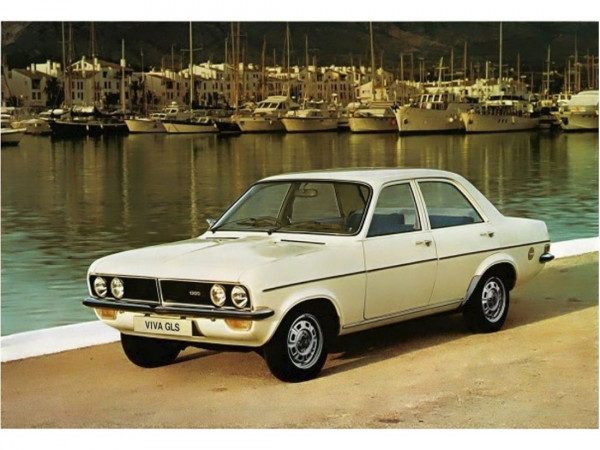 Vauxhall Viva HC berline 4 portes GLS 1976-1979 vue AV - photo Vauxhall