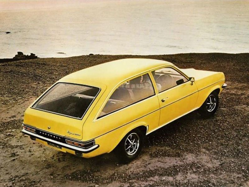 Vauxhall Magnum Estate 1973-1977 vue AR - photo Vauxhall