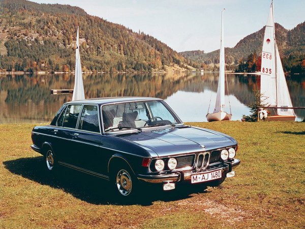 BMW 2500 vue AV 1973-1977 - photo BMW