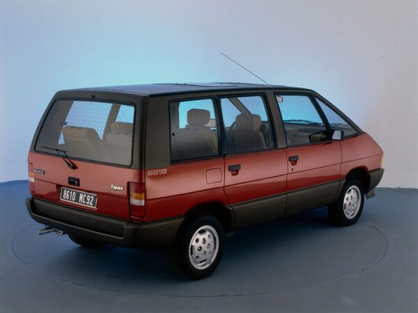 Renault Espace 1984-1988 vue AR - photo Renault