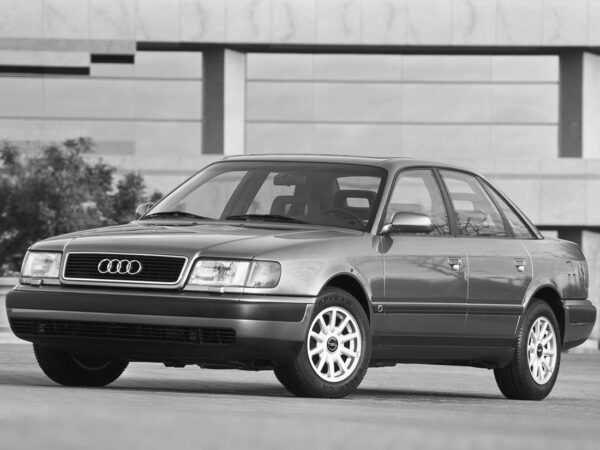 Audi 100 C4 US 1991-1994 vue AV - photo Audi NA