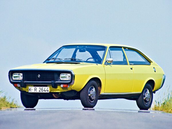 Renault 15 TS 1972-1973 voiture pour le marché allemand vue AV - photo Renault