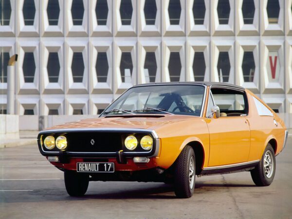 Renault 17 TS découvrable 1973-1976 vue AV - photo Renault