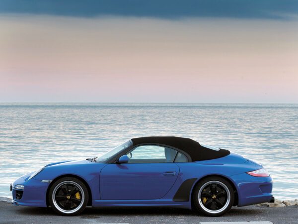 Porsche 911 type 997 Speedster profil avec capote 2010-2011 - photo Porsche AG