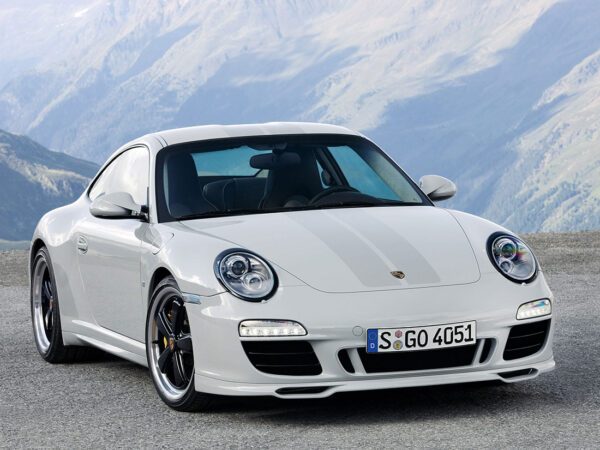 Porsche 911 type 997 Sport Classic vue AV 2010 - photo Porsche AG