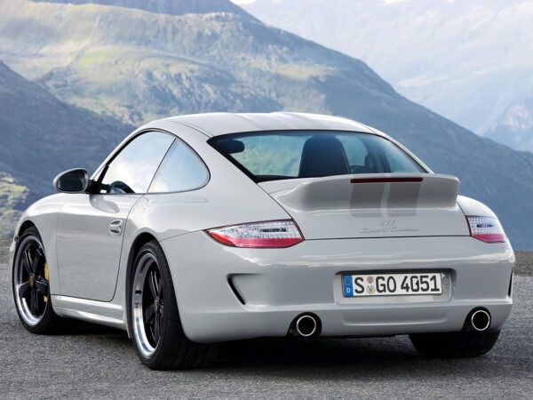 Porsche 911 type 997 Sport Classic vue AR 2010 - photo Porsche AG