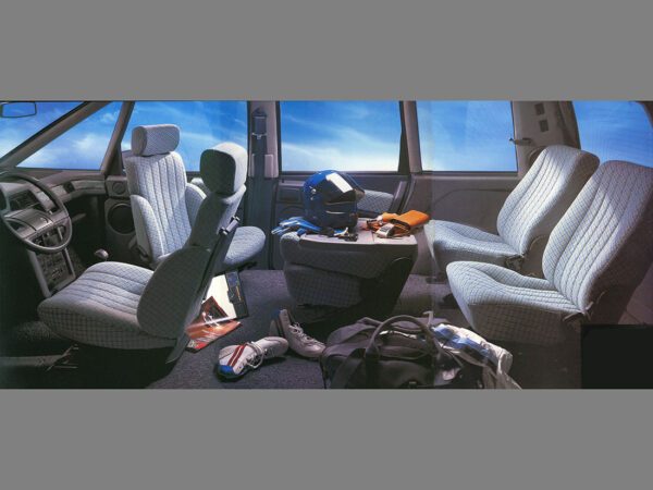 Renault Espace TSE 1984-1987 intérieur - photo Renault