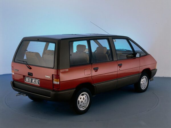 Renault Espace 2000 TSE 1985-1986 vue AR - photo Renault