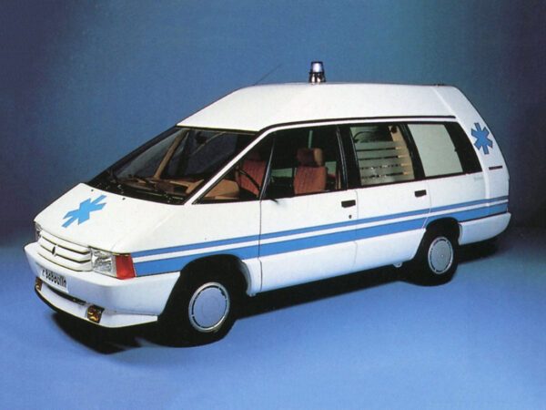 Renault Espace Turbo Diesel Ambulance Baboulin 1986-1988 - photo Renault