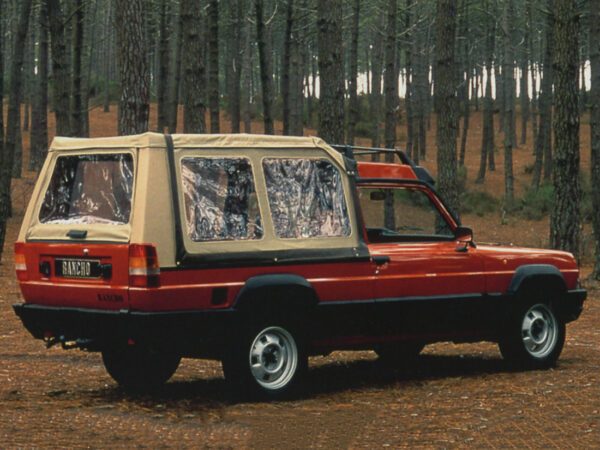 Talbot-Matra Rancho Découvrable 1980-1981 vue AR - photo Talbot