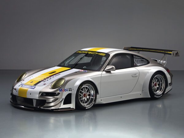 Porsche 911 type 997 GT3 RSR vue AV 2011 - photo Porsche AG