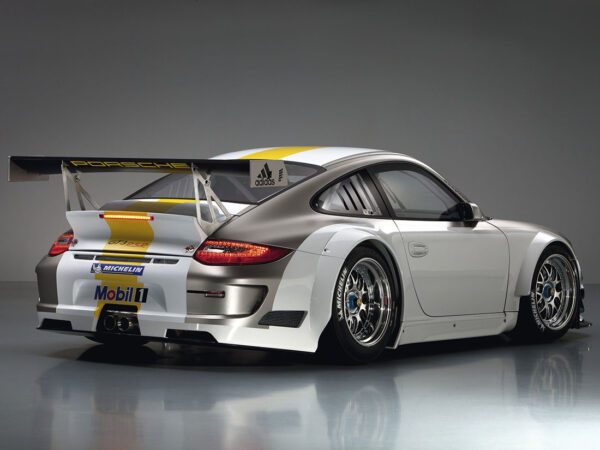 Porsche 911 type 997 GT3 RSR vue AR 2011 - photo Porsche AG