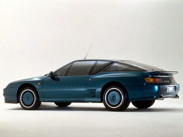 Alpine A610 Magny-Cours 1992 vue AR - photo Renault